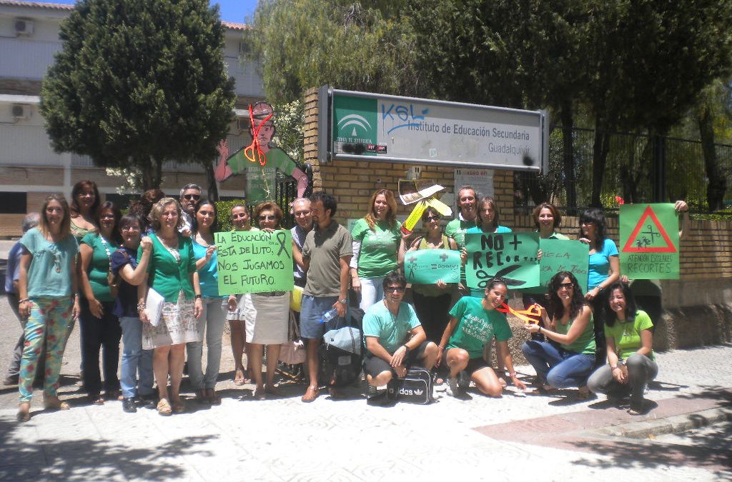 LUCHA POR LA PÚBLICA EN LORA DEL RÍO