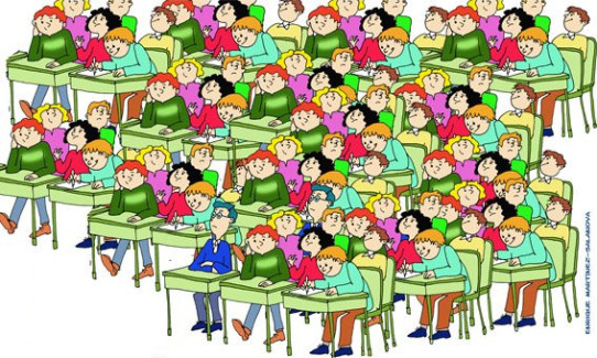 Granada. Educación suprime unidades y masifica ilegalmente las aulas.